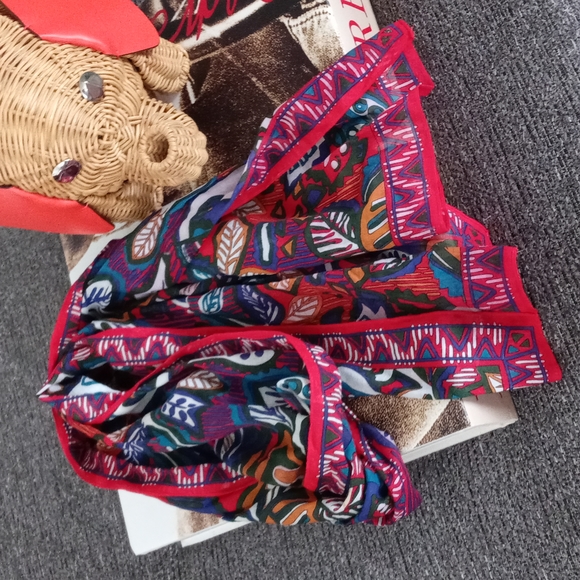 🔅VTG 1988 Ginnie Johansen🔅 - Tribal Inspired Cotton Scarf - Picture 7 of 7